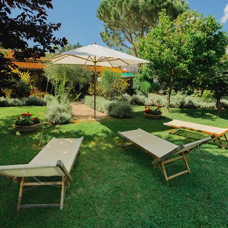 Vintage Farmhouse In Grosseto With Jacuzzi 부리아노