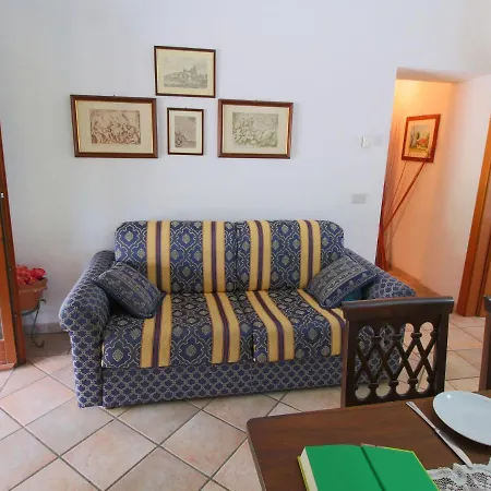 Vintage Farmhouse In Grosseto With Jacuzzi 펜션