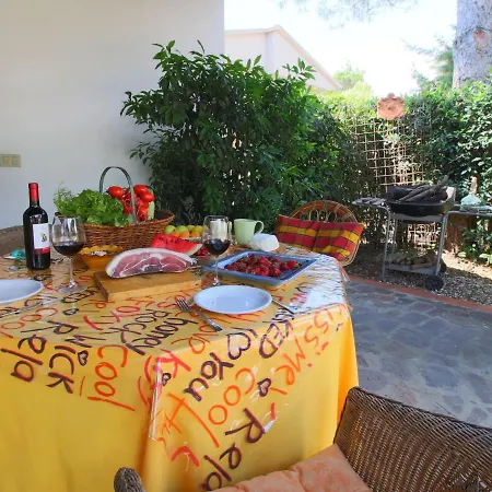 Vintage Farmhouse In Grosseto With Jacuzzi 펜션 *