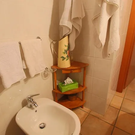 펜션 Vintage Farmhouse In Grosseto With Jacuzzi 부리아노