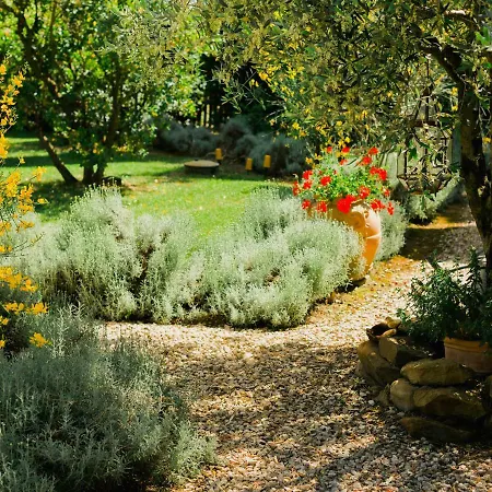 펜션 Vintage Farmhouse In Grosseto With Jacuzzi *